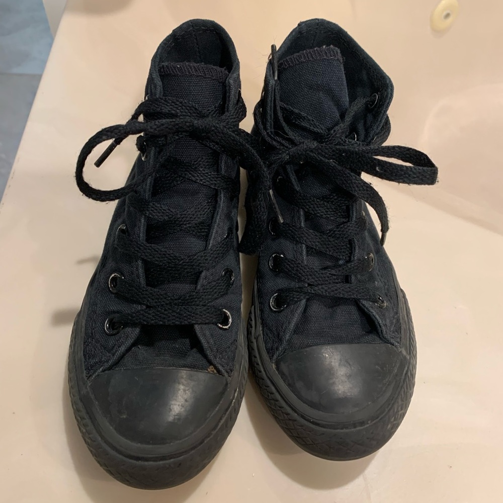 Kids converse